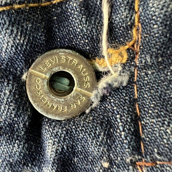 Levi’s Red Tab Denim Jeans Size 28 Vintage Classic Style Straight Leg Mid Rise - Picture 7 of 14